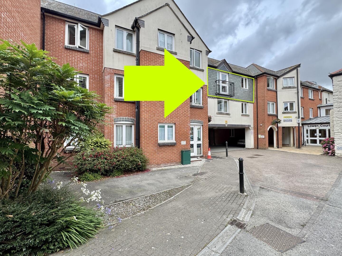 1 bed property in Quay Street, Truro